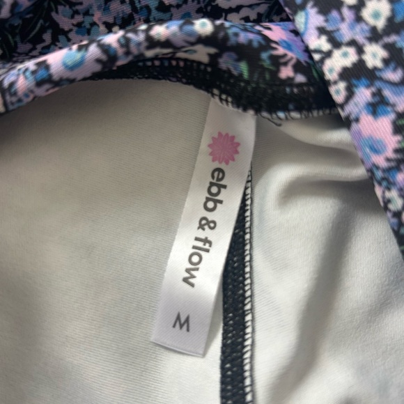 Ebb and flow retro floral ruffle pocket leggings size M full length - Picture 4 of 6